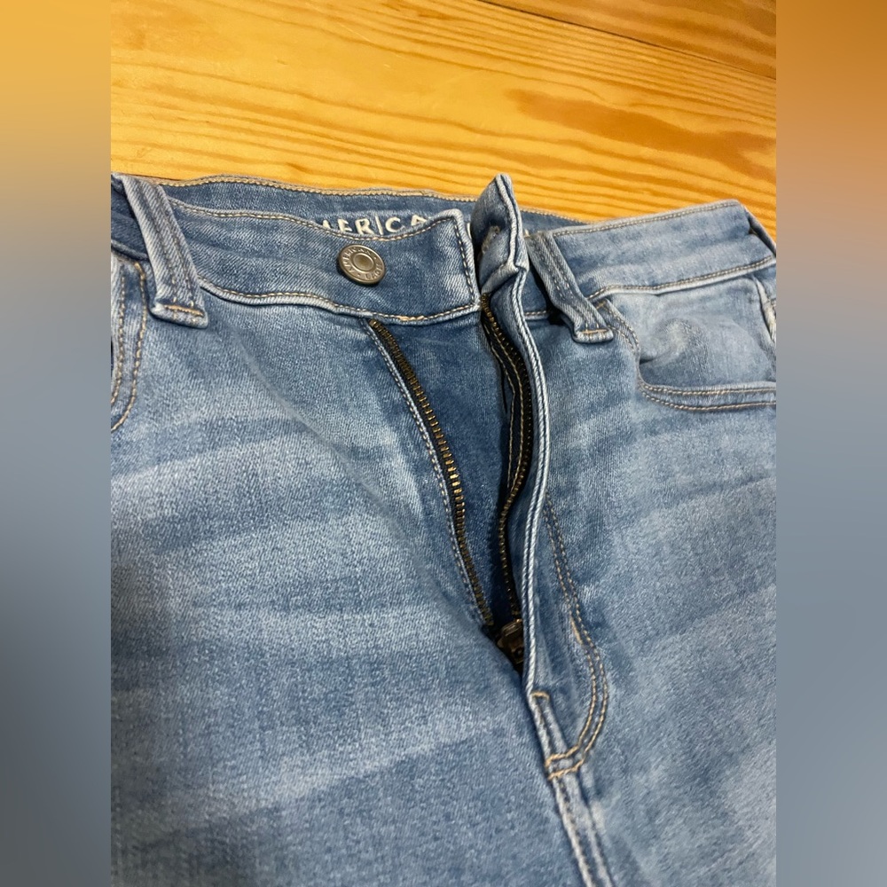 American Eagle Level Stretch Size 8 Short